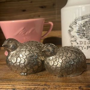 Quail salt and pepper shakers